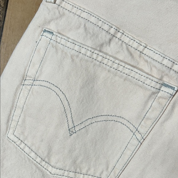 Levi's 501 button fly peach color Jean Shorts for Women - Picture 15 of 16